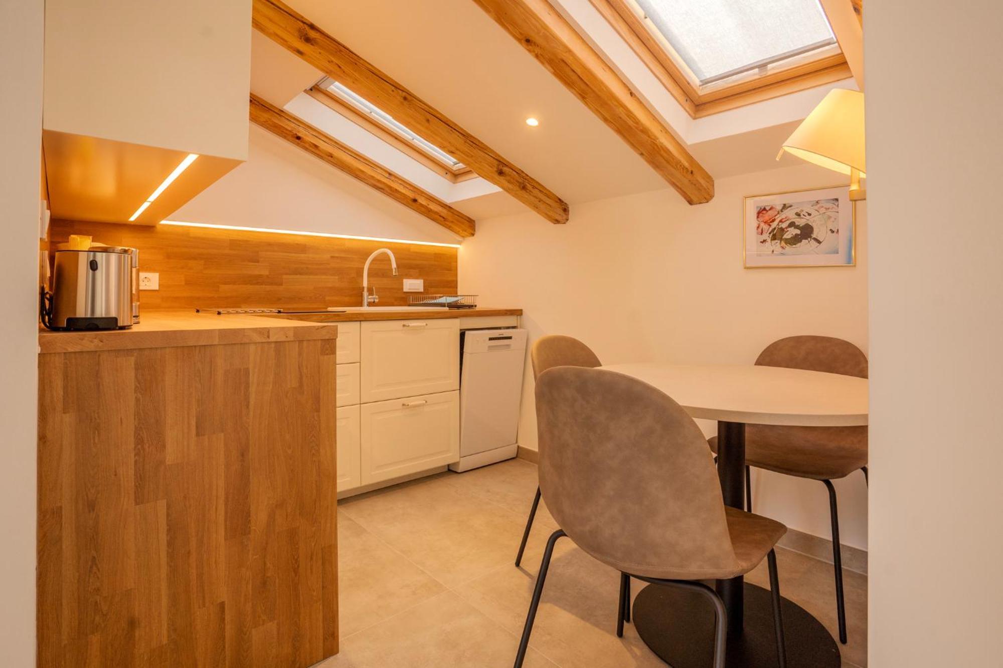 Apartment Hrabric Njivice Kültér fotó
