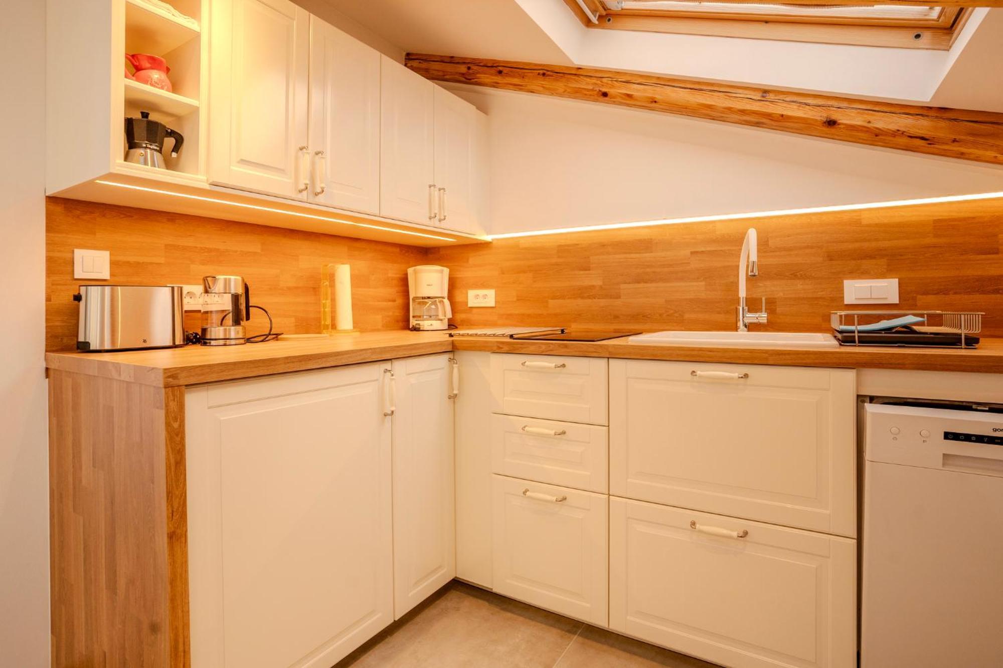 Apartment Hrabric Njivice Kültér fotó