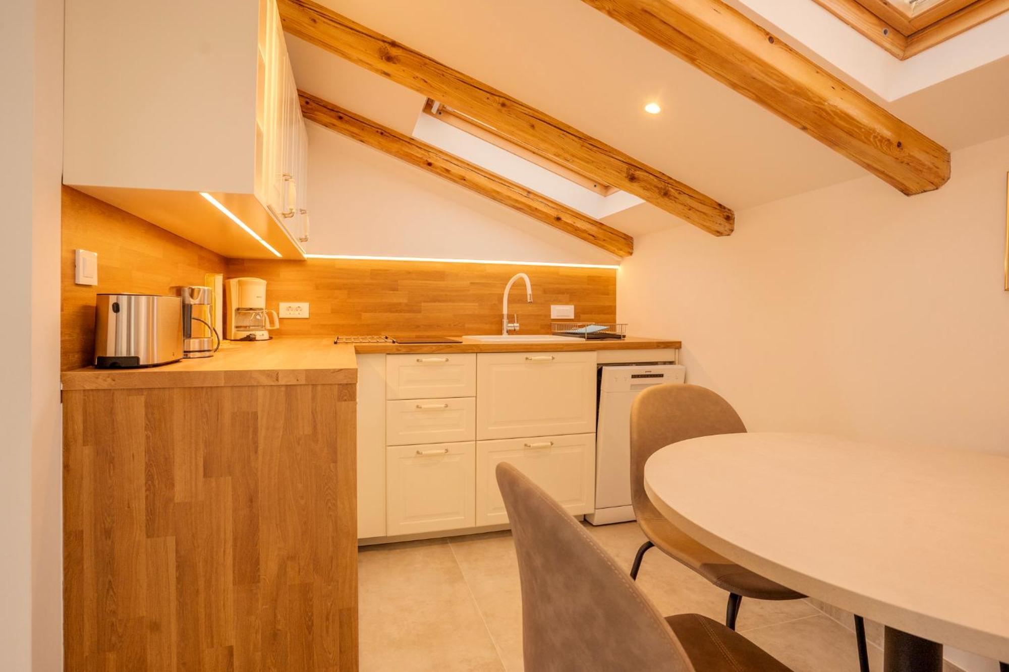 Apartment Hrabric Njivice Kültér fotó